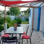 Endret - Parking, 4 Personnes, Emplacement Ideal Holiday home